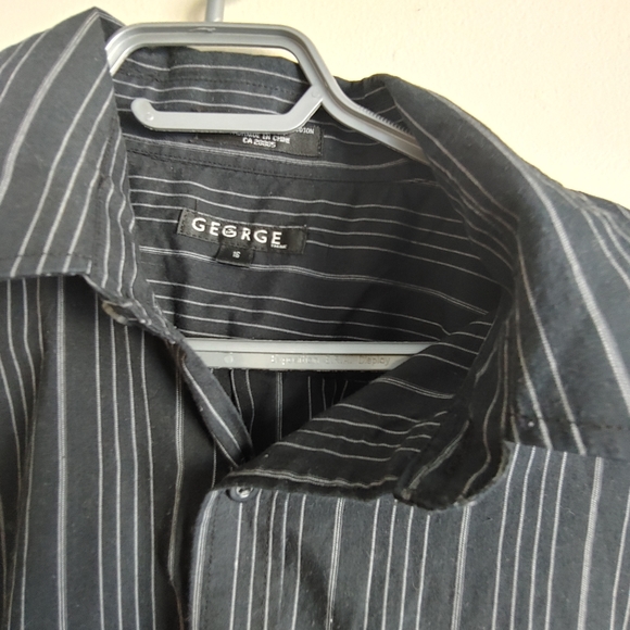 3 Shirts - Picture 5 of 8